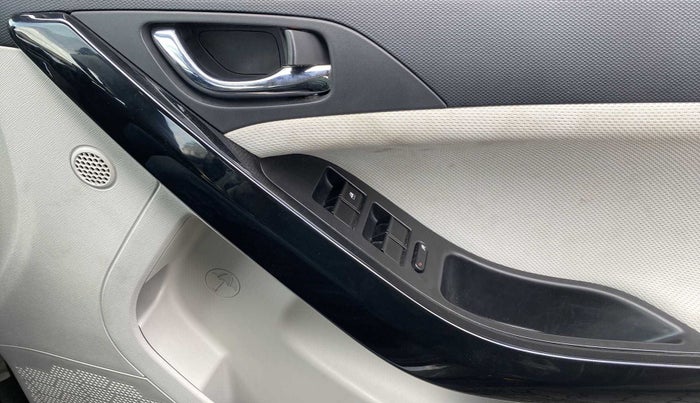 2020 Tata NEXON XZ PLUS PETROL, Petrol, Manual, 48,995 km, Driver Side Door Panels Control