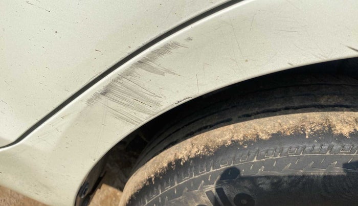 2014 Maruti Swift VXI, Petrol, Manual, 46,549 km, Left quarter panel - Minor scratches