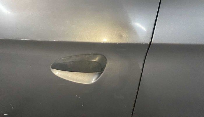 2014 Hyundai Eon ERA +, Petrol, Manual, 87,250 km, Front passenger door - Slight discoloration