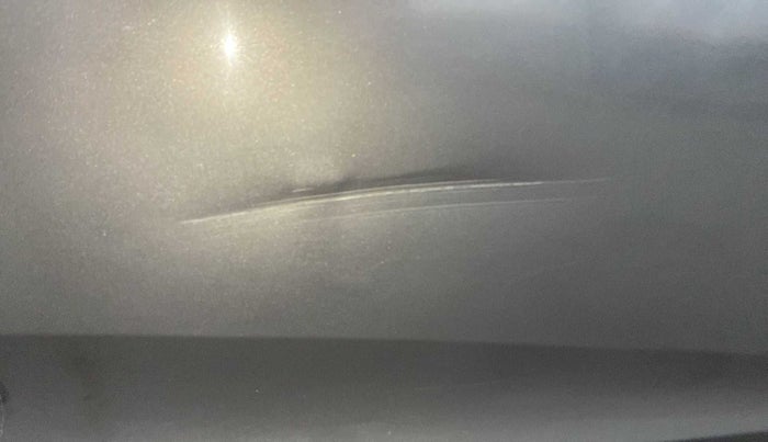 2014 Hyundai Eon ERA +, Petrol, Manual, 87,250 km, Driver-side door - Weather strip has minor damage