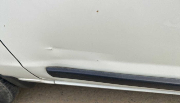 2014 Maruti Alto K10 VXI, Petrol, Manual, 70,576 km, Front passenger door - Slightly dented