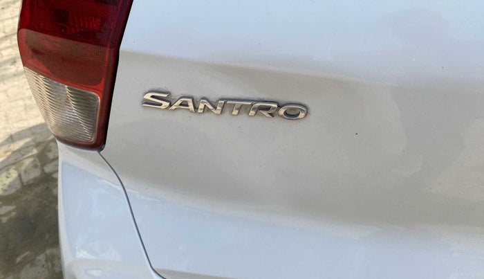 2019 Hyundai NEW SANTRO SPORTZ AMT, Petrol, Automatic, 42,737 km, Dicky (Boot door) - Slightly dented