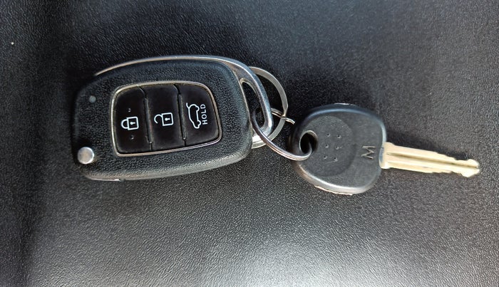 2017 Hyundai Elite i20 SPORTZ 1.2, Petrol, Manual, 42,843 km, Key Close Up