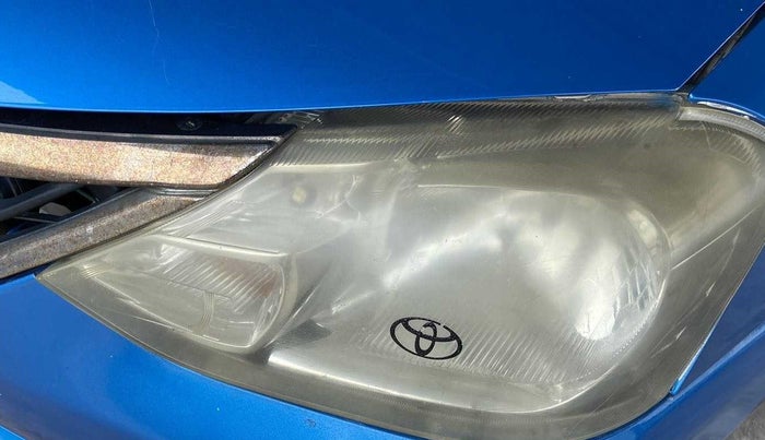 2011 Toyota Etios Liva G, Petrol, Manual, 99,024 km, Left headlight - Faded