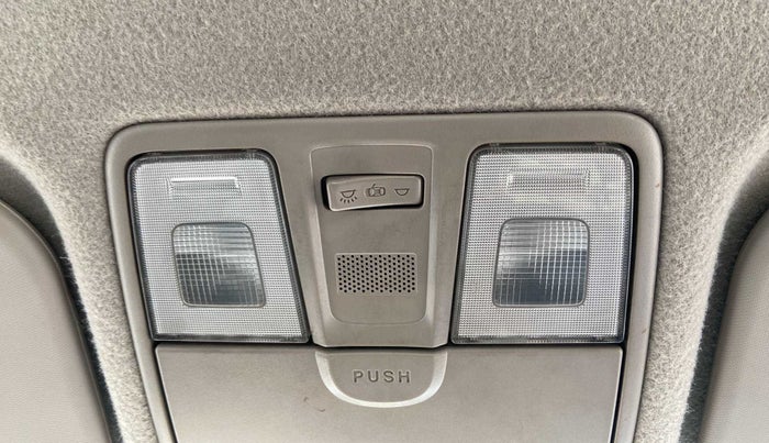 2018 Hyundai Elite i20 SPORTZ 1.4 CRDI, Diesel, Manual, 95,720 km, Ceiling - Roof light minor damage