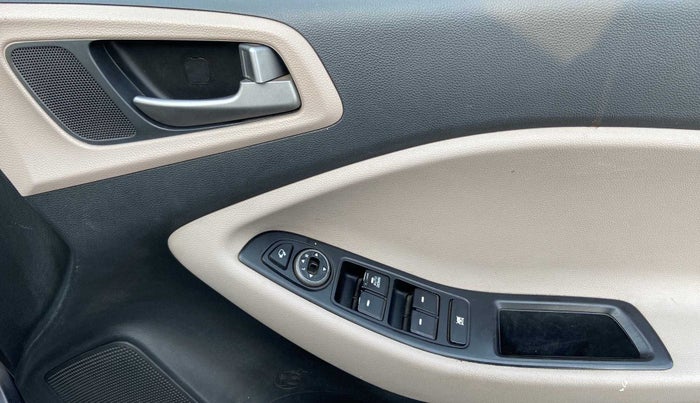 2018 Hyundai Elite i20 SPORTZ 1.4 CRDI, Diesel, Manual, 95,720 km, Driver Side Door Panels Control