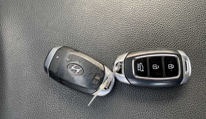 2018 Hyundai Verna 1.6 VTVT SX (O) AT, Petrol, Automatic, 35,705 km, Key Close Up