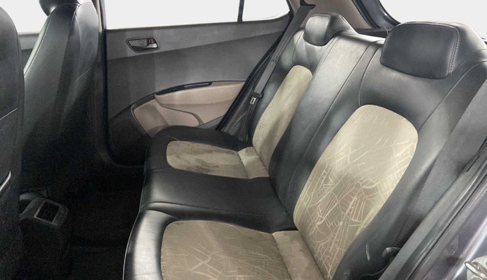 2016 Hyundai Grand i10 MAGNA AT 1.2 KAPPA VTVT, Petrol, Automatic, 49,376 km, Right Side Rear Door Cabin