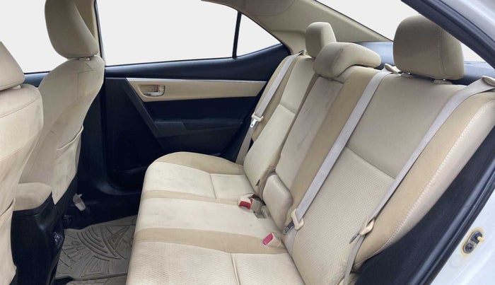 2017 Toyota Corolla Altis G PETROL, Petrol, Manual, 23,355 km, Right Side Rear Door Cabin