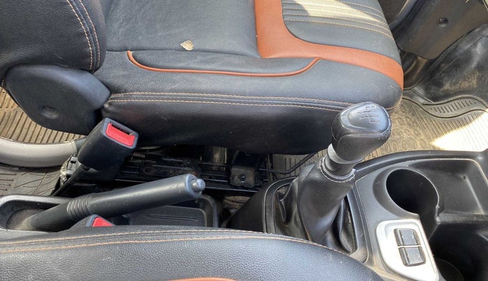 2018 Datsun Redi Go T (O), Petrol, Manual, 7,472 km, Gear Lever