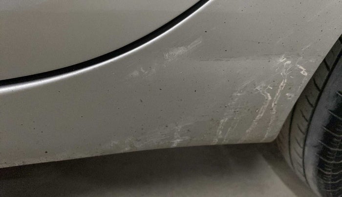 2016 Hyundai Eon ERA +, Petrol, Manual, 79,606 km, Left running board - Minor scratches