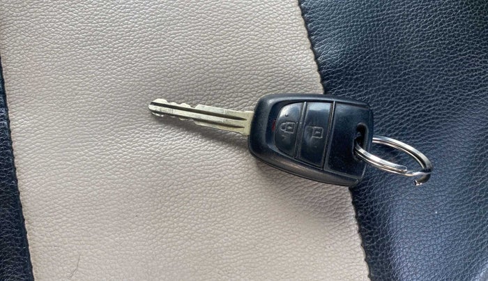 2015 Hyundai Grand i10 MAGNA 1.2 KAPPA VTVT, Petrol, Manual, 65,016 km, Key Close Up