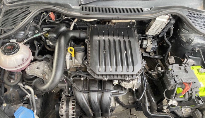 2018 Volkswagen Ameo COMFORTLINE 1.0L, Petrol, Manual, 39,694 km, Open Bonet