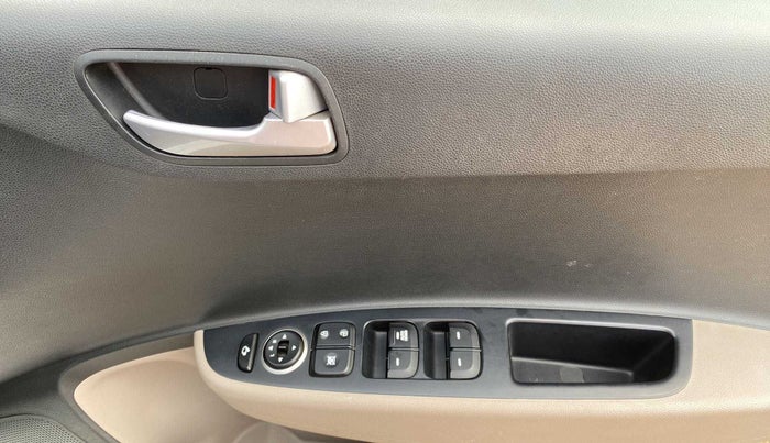 2019 Hyundai Grand i10 SPORTZ 1.2 KAPPA VTVT, Petrol, Manual, 4,868 km, Driver Side Door Panels Control