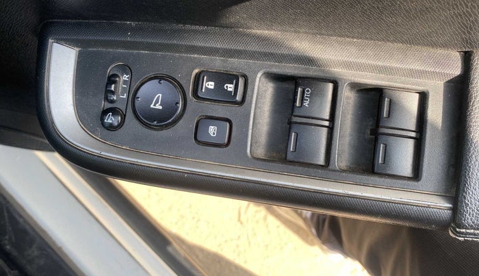 2019 Honda BR-V 1.5L I-VTEC VX, Petrol, Manual, 57,346 km, Right front window switch / handle - Power window makes minor noise