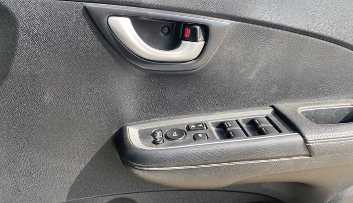2019 Honda BR-V 1.5L I-VTEC VX, Petrol, Manual, 57,346 km, Driver Side Door Panels Control