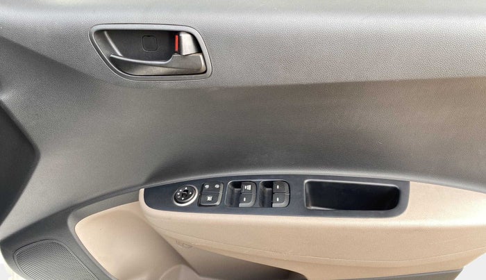 2019 Hyundai Xcent S 1.2, Petrol, Manual, 13,900 km, Driver Side Door Panels Control
