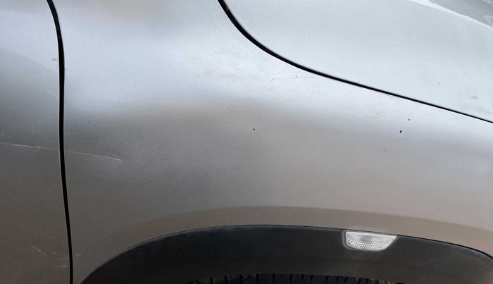 2016 Renault Kwid RXT 1.0 (O), Petrol, Manual, 55,988 km, Right fender - Slightly dented