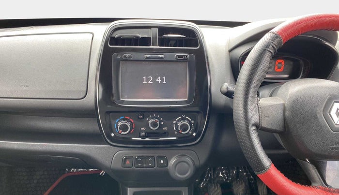 2016 Renault Kwid RXT 1.0 (O), Petrol, Manual, 55,988 km, Steering Wheel Close Up