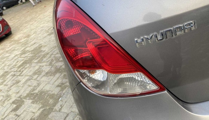 2013 Hyundai i20 MAGNA (O) 1.2, Petrol, Manual, 91,425 km, Left tail light - Minor damage