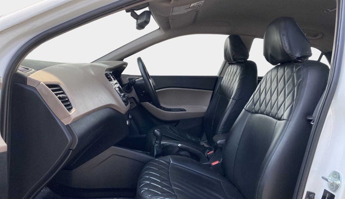 2015 Hyundai Elite i20 SPORTZ 1.2, Petrol, Manual, 45,243 km, Right Side Front Door Cabin