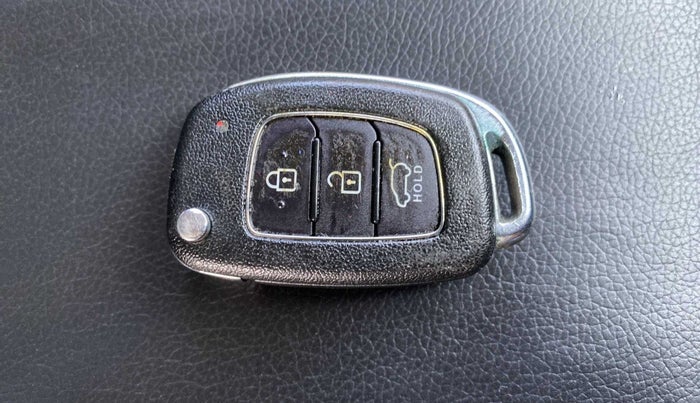 2015 Hyundai Elite i20 SPORTZ 1.2, Petrol, Manual, 45,243 km, Key Close Up