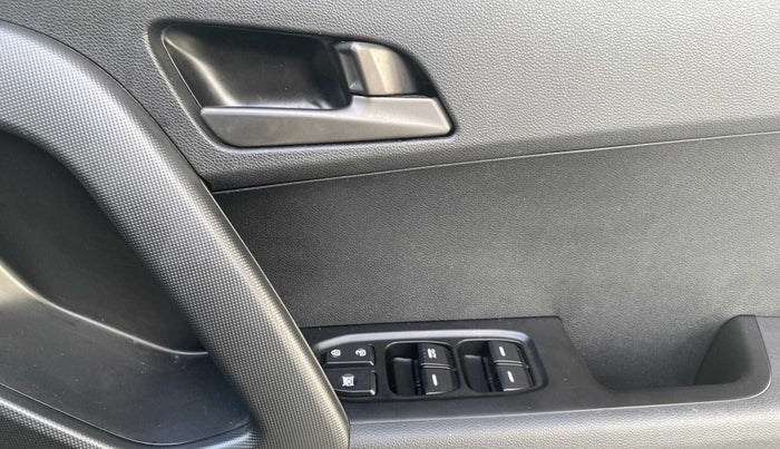 2017 Hyundai Creta SX PLUS 1.6 PETROL, Petrol, Manual, 78,347 km, Driver Side Door Panels Control