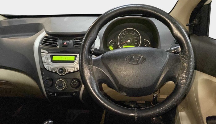 2016 Hyundai Eon MAGNA +, Petrol, Manual, 82,714 km, Steering Wheel Close Up