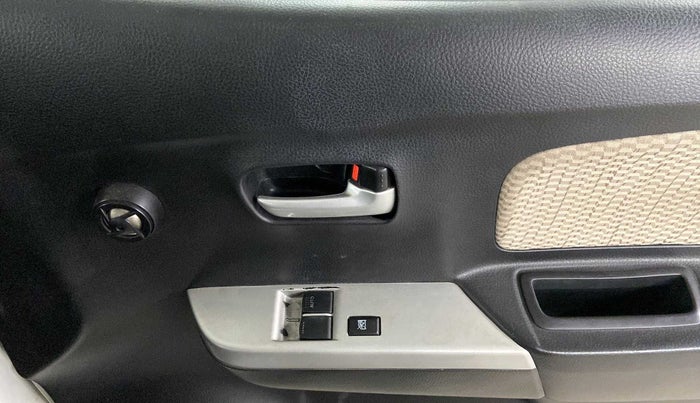 2018 Maruti Wagon R 1.0 LXI CNG, CNG, Manual, 16,412 km, Driver Side Door Panels Control