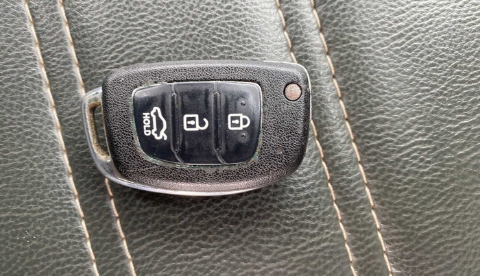 2014 Hyundai Xcent S 1.2, Petrol, Manual, 80,030 km, Key Close Up