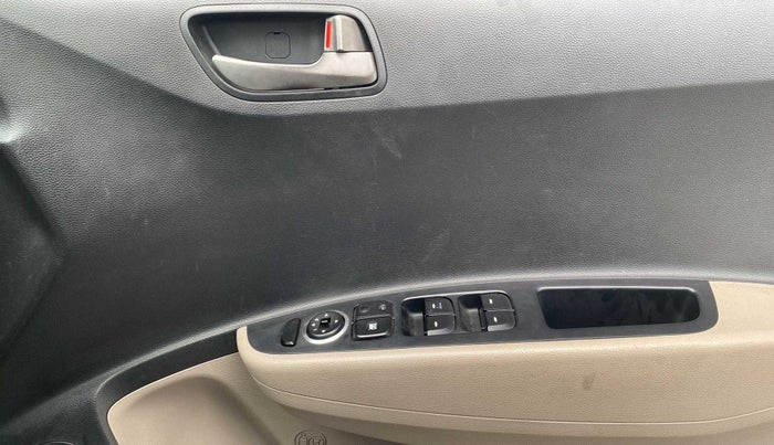 2014 Hyundai Xcent S 1.2, Petrol, Manual, 80,030 km, Driver Side Door Panels Control