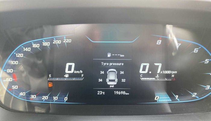 2022 Hyundai NEW I20 SPORTZ 1.2 MT DUAL TONE, Petrol, Manual, 19,649 km, Odometer Image