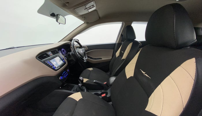 2017 Hyundai Elite i20 1.4 CRDI ASTA (O), Diesel, Manual, 45,545 km, Right Side Front Door Cabin