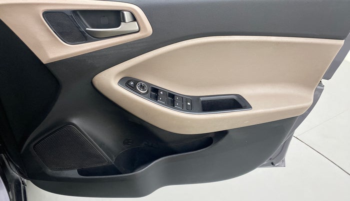 2017 Hyundai Elite i20 1.4 CRDI ASTA (O), Diesel, Manual, 45,545 km, Driver Side Door Panels Control