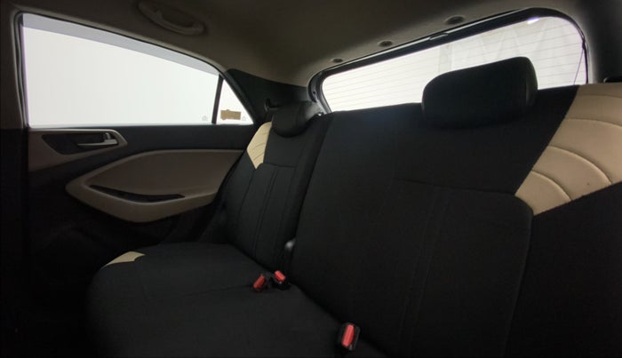 2017 Hyundai Elite i20 1.4 CRDI ASTA (O), Diesel, Manual, 45,545 km, Right Side Rear Door Cabin