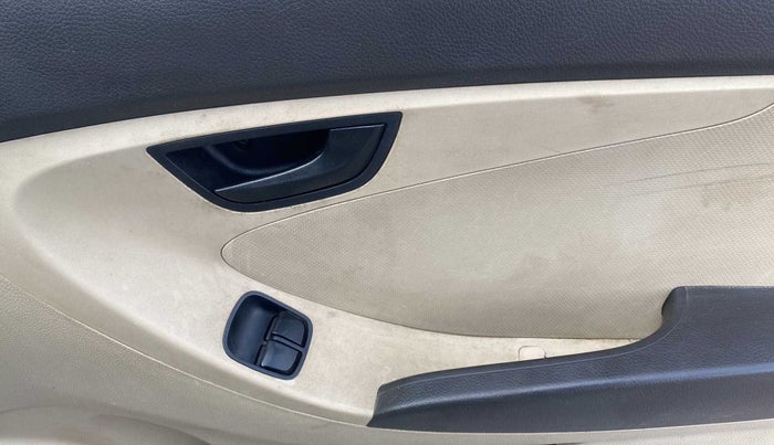 2018 Hyundai Eon ERA +, Petrol, Manual, 73,581 km, Driver Side Door Panels Control