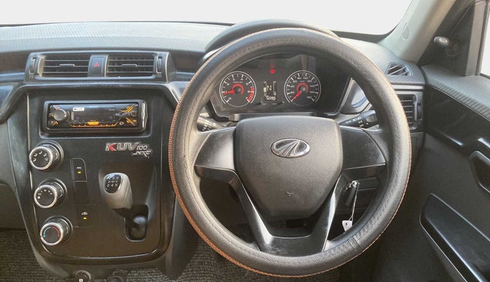 2018 Mahindra KUV 100 NXT K2 P 6 STR, Petrol, Manual, 52,257 km, Steering Wheel Close Up