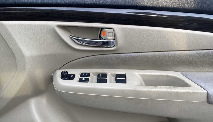 2015 Maruti Ciaz ZXI, Petrol, Manual, 53,004 km, Driver Side Door Panels Control
