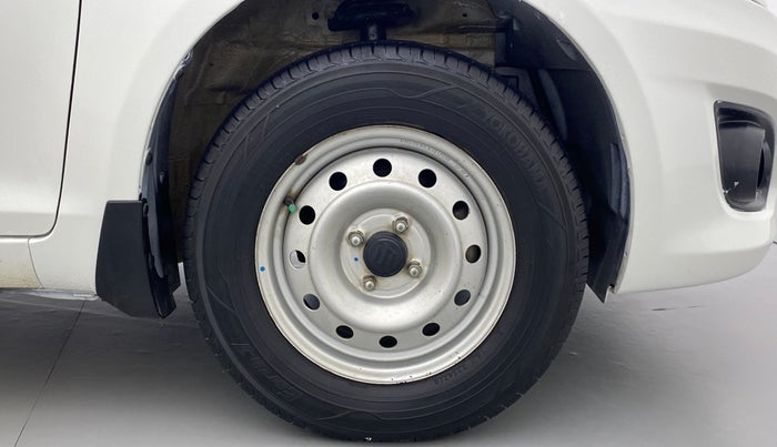 2014 Maruti Swift Dzire LXI 1.2 BS IV, Petrol, Manual, 83,358 km, Right Front Wheel
