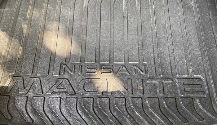 2022 Nissan MAGNITE XV MT, Petrol, Manual, 9,930 km, Boot Inside