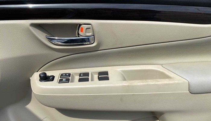 2018 Maruti Ciaz ZETA 1.4  MT PETROL, Petrol, Manual, 16,677 km, Driver Side Door Panels Control