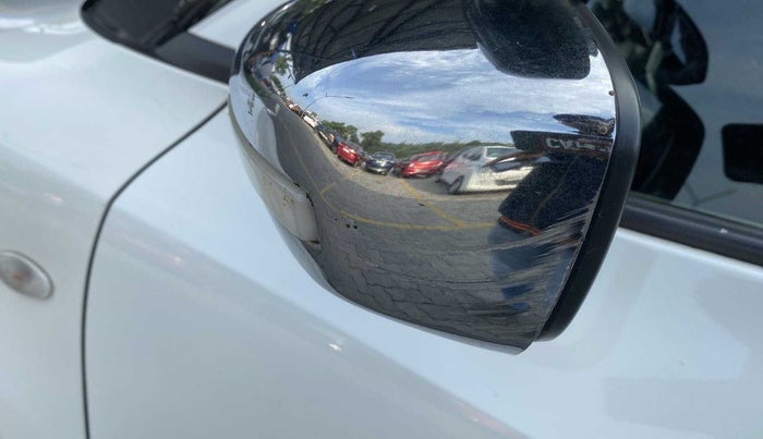 2020 Maruti Swift LXI, Petrol, Manual, 48,827 km, Left rear-view mirror - Minor scratches