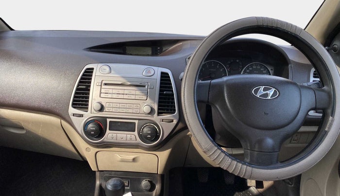 2011 Hyundai i20 MAGNA 1.2, Petrol, Manual, 91,757 km, Dashboard
