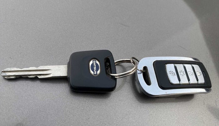 2015 Datsun Go T, Petrol, Manual, 9,971 km, Key Close Up