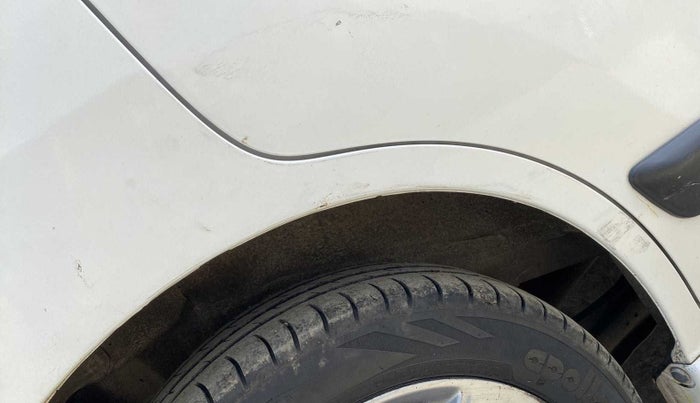 2015 Maruti Wagon R Stingray VXI, CNG, Manual, 94,576 km, Right quarter panel - Minor scratches