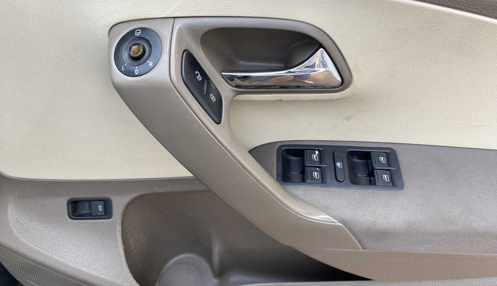 2016 Skoda Rapid AMBITION 1.5 TDI AT, Diesel, Automatic, 85,484 km, Driver Side Door Panels Control