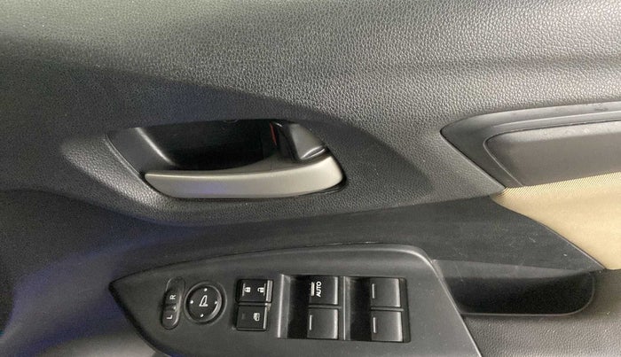 2019 Honda Jazz 1.2L I-VTEC V, CNG, Manual, 67,198 km, Driver Side Door Panels Control