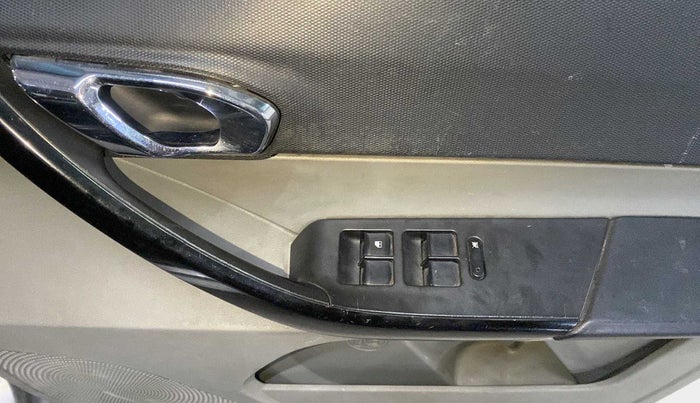 2018 Tata Tiago XZ PETROL, Petrol, Manual, 94,181 km, Driver Side Door Panels Control