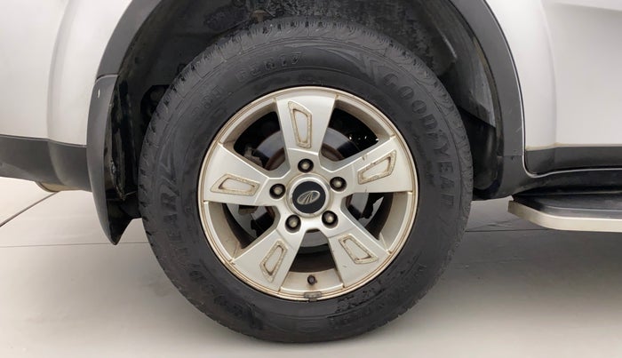 2012 Mahindra XUV500 W8, Diesel, Manual, 1,12,789 km, Right Rear Wheel