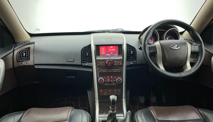 2012 Mahindra XUV500 W8, Diesel, Manual, 1,12,789 km, Dashboard